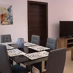 Sc6 - Modern & Spacious 2 Bed